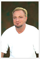 Люк Адамс, доктор богословия, натуропат